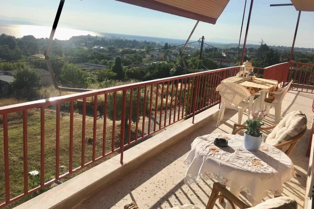 Eva Apartment With Great View Epanomi Exterior photo